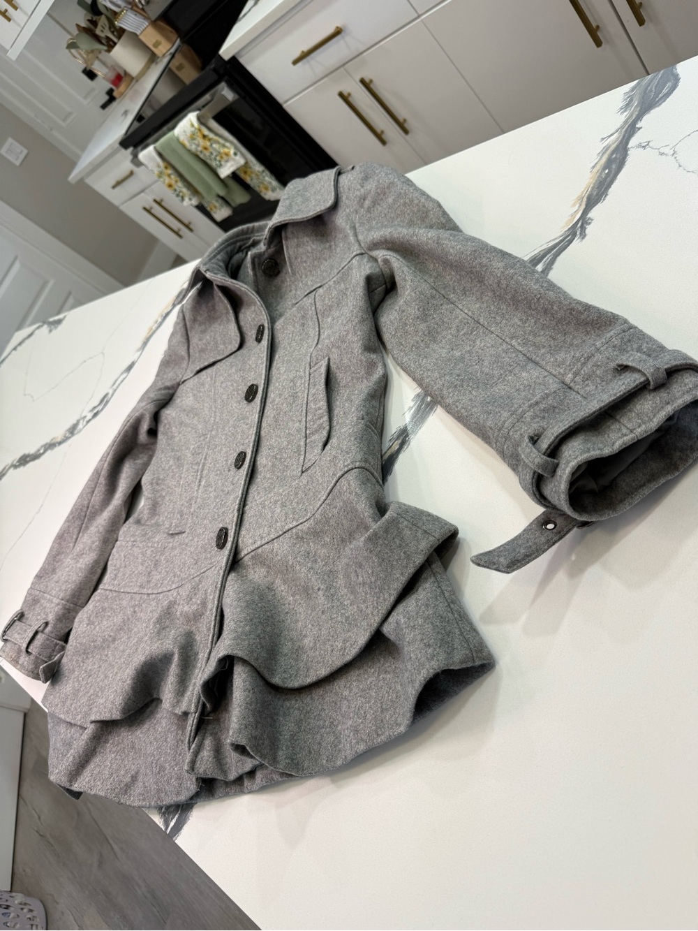 GUESS Womens Medium Gray Wool Blend Double Ruffle Skirted Trench Peacoat Elegant
